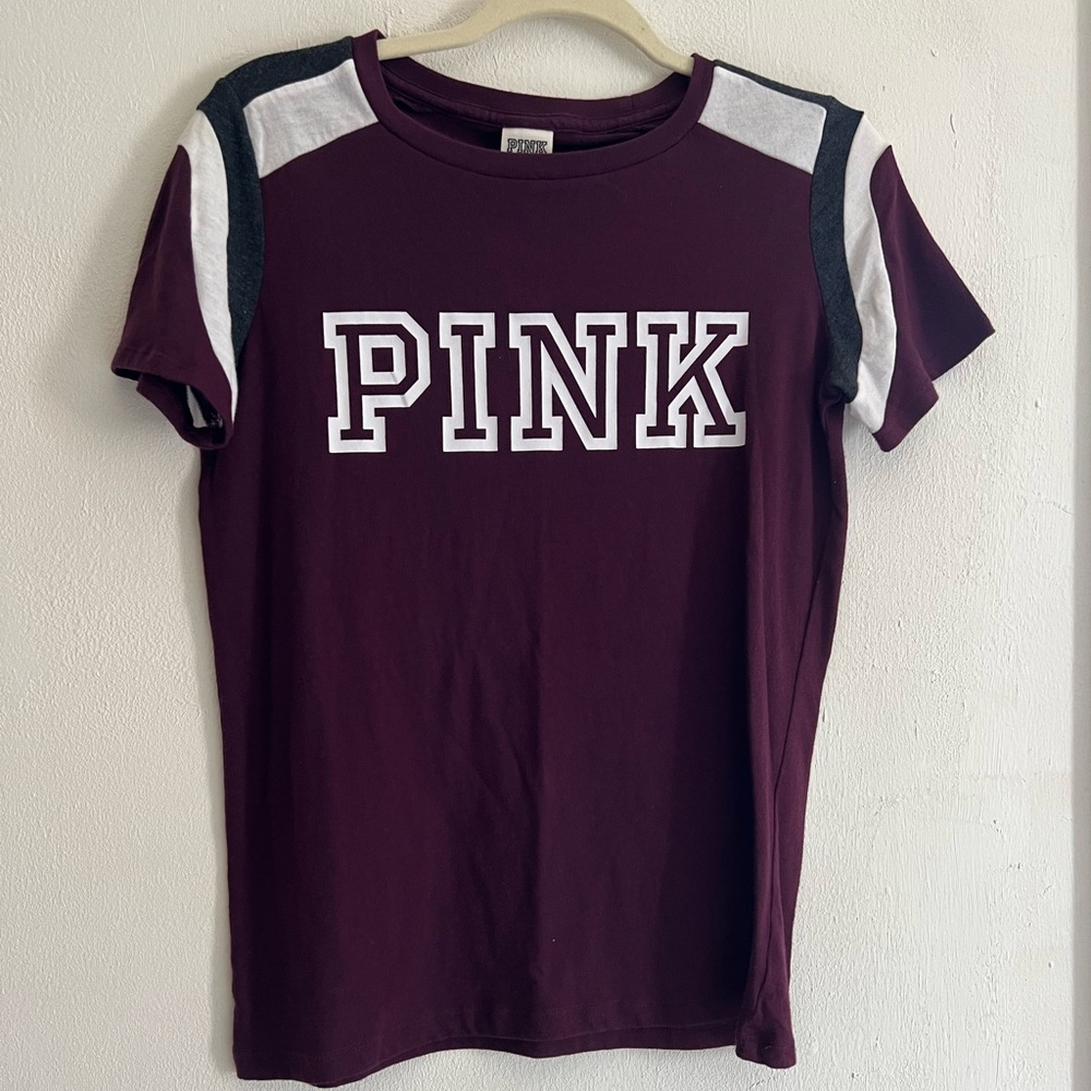 VS Pink Short Sleeve Shirt Size S